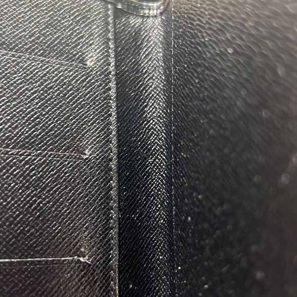 Louis Vuitton | Authentic Epi Long Checkbook Holder - Picture 4 of 4